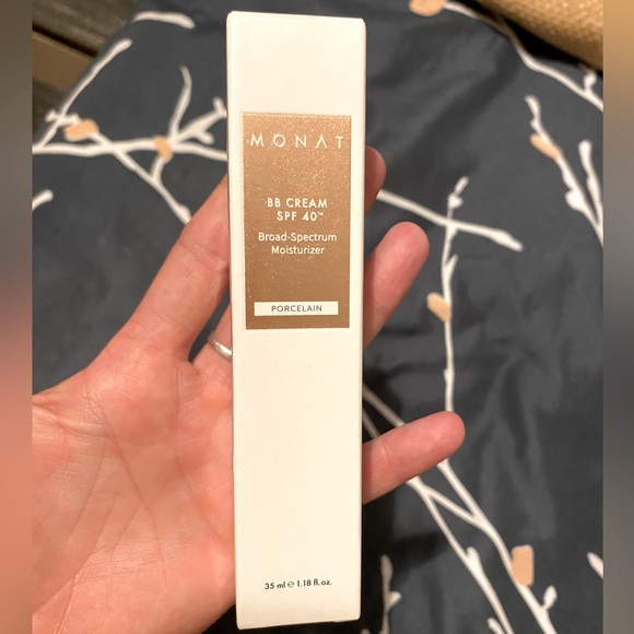 NEW IN BOX! MONAT BB cream/moisturizer in Porcelain (light). Full size! - Picture 2 of 5